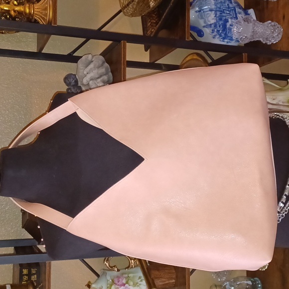 Blush Pink Vegan Leather Hobo Bag - Picture 5 of 5